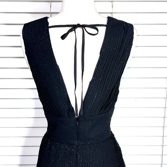 🚫SOLD! NWT🤩|•LA MAISON TALULAH•| V Pleated Chiffon Blk w/Gold Sparkle Dress - Picture 7 of 16